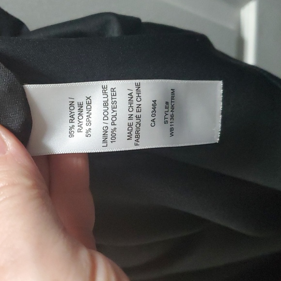 Cute Black Dress with neckline detail L - Picture 4 of 6